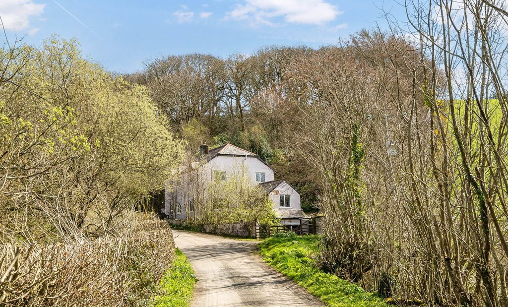 Property photo 1 of 25