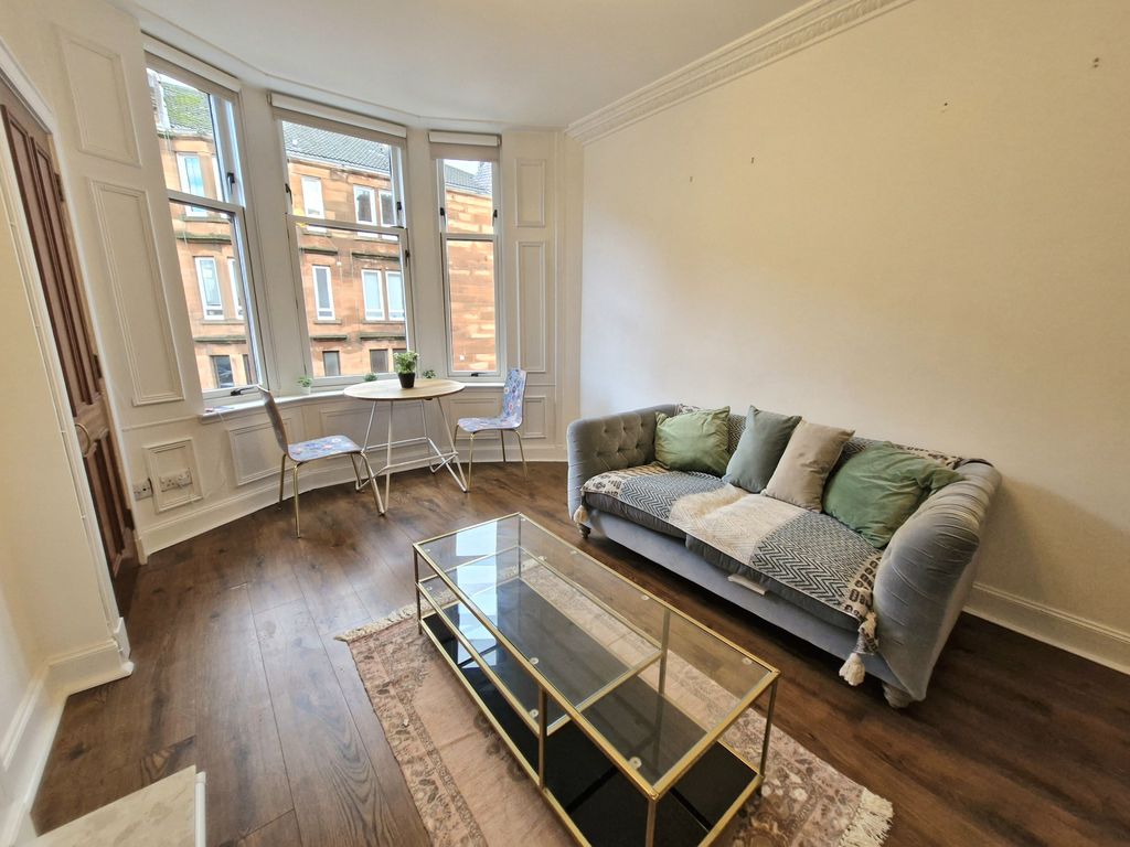 Property photo 2 of 6 Lounge