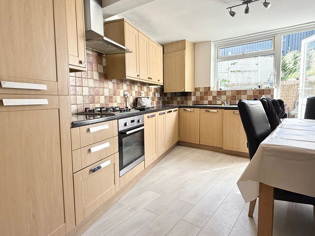 Property photo 2 of 9 Img_5123