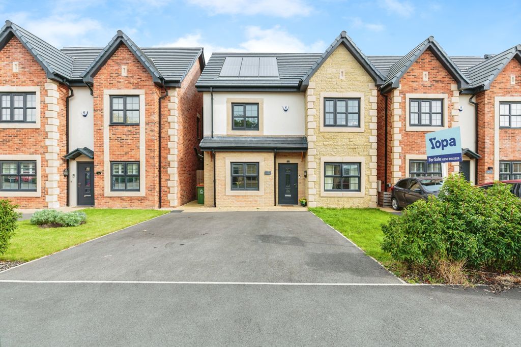 Property photo 1 of 20 Exterior Front