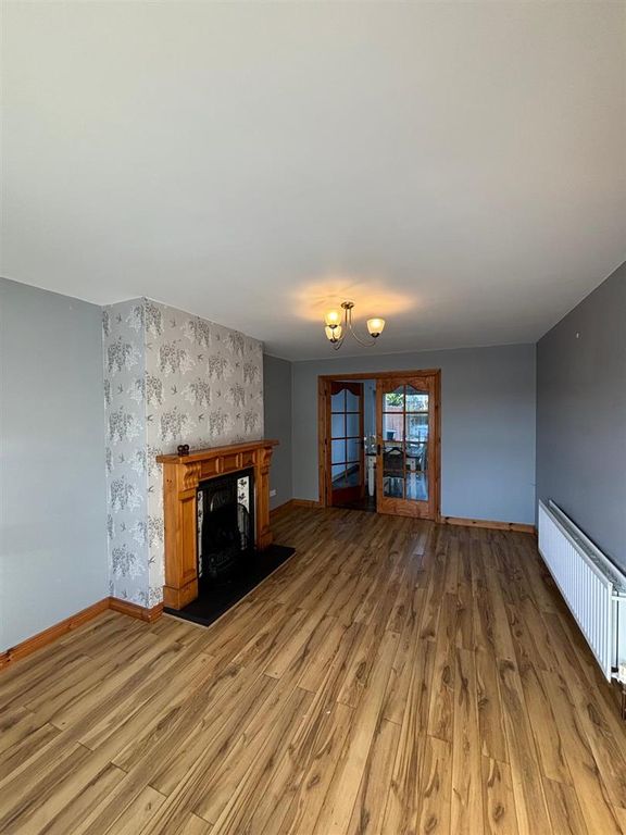 Property photo 3 of 17 7027d1c8-6183-4A3A-9359-896c76F4896F.Jpg