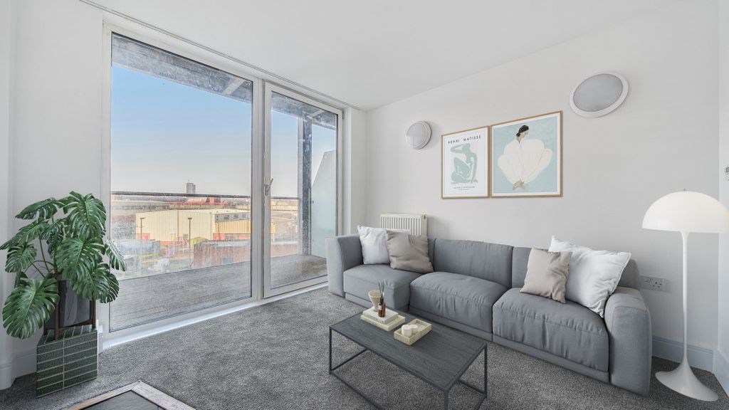 Property photo 3 of 7