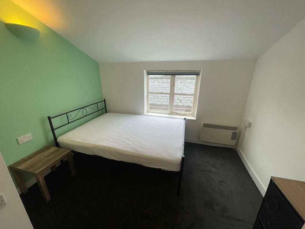 Property photo 1 of 2