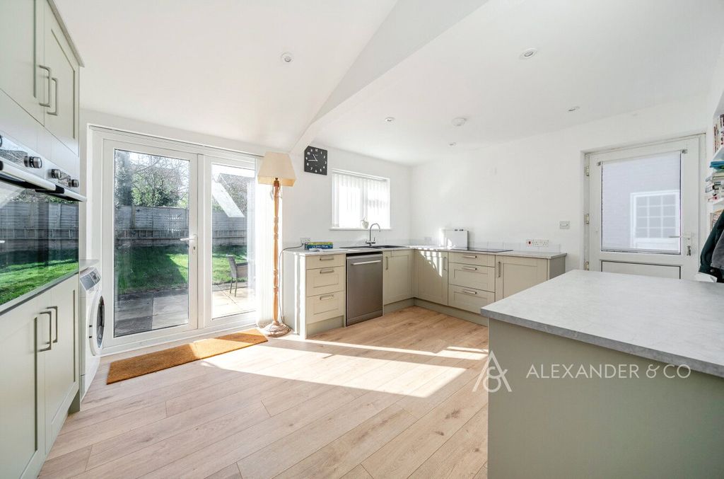Property photo 3 of 42 Picture No. 46