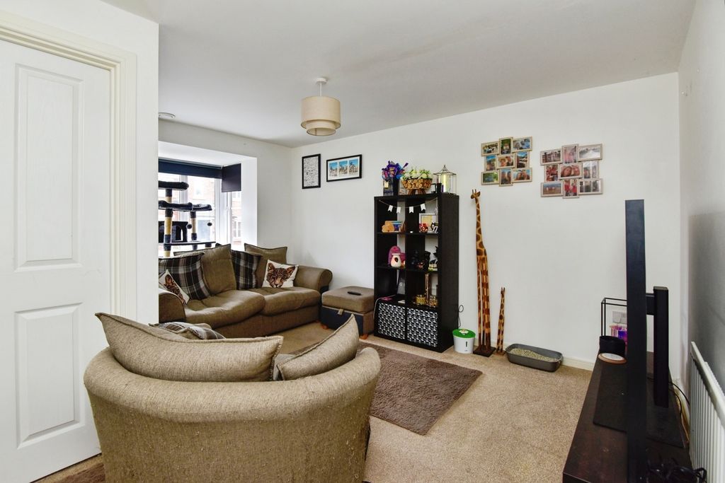 Property photo 3 of 20 Pbox-Img.Jpg