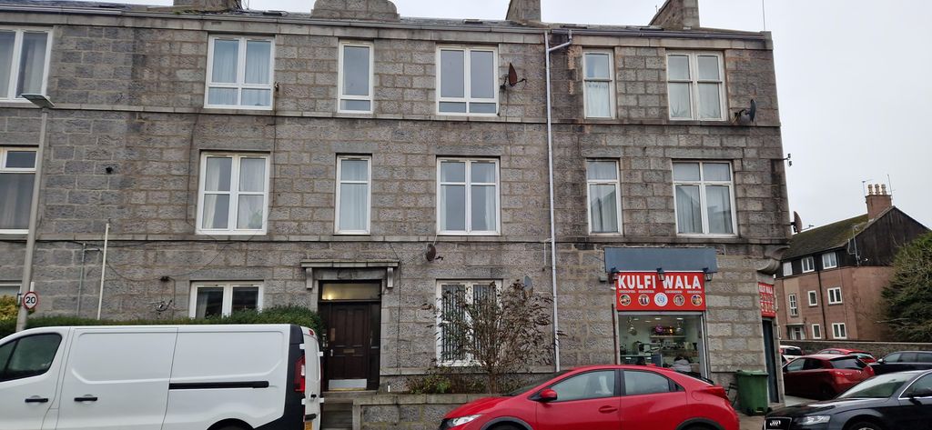 Property photo 1 of 8 Exterior