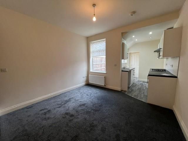 Property photo 3 of 9 Dining Room.Jpg