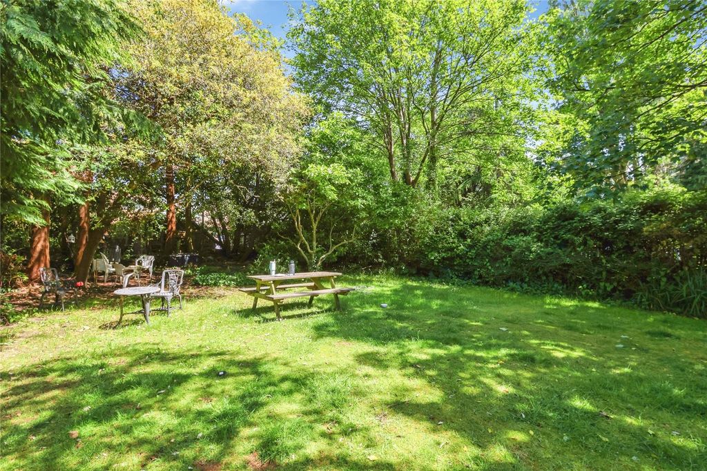 Property photo 3 of 19 Picture No. 16