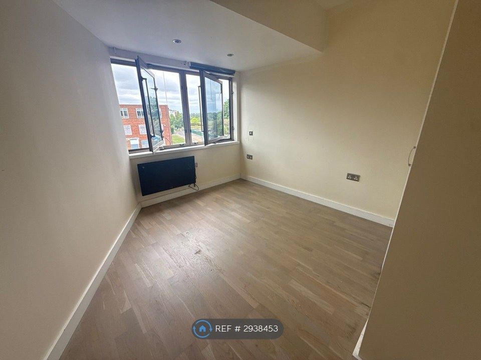 Property photo 3 of 4
