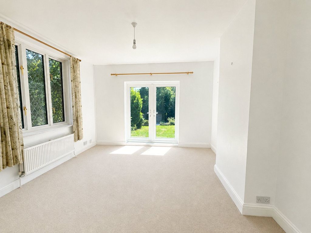 Property photo 3 of 19 Picture No. 28