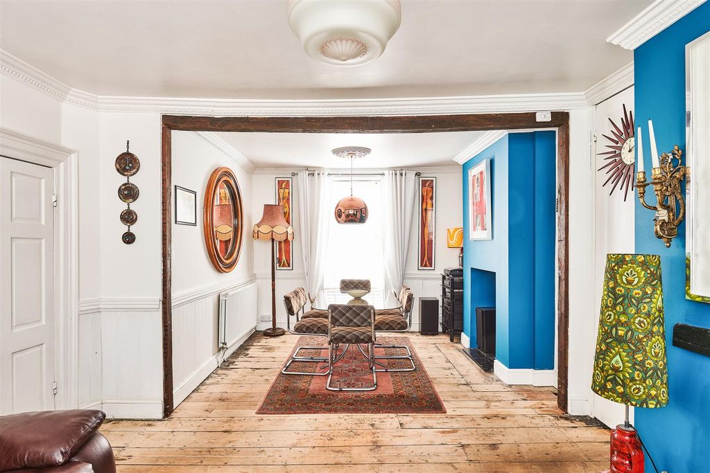 Property photo 1 of 46