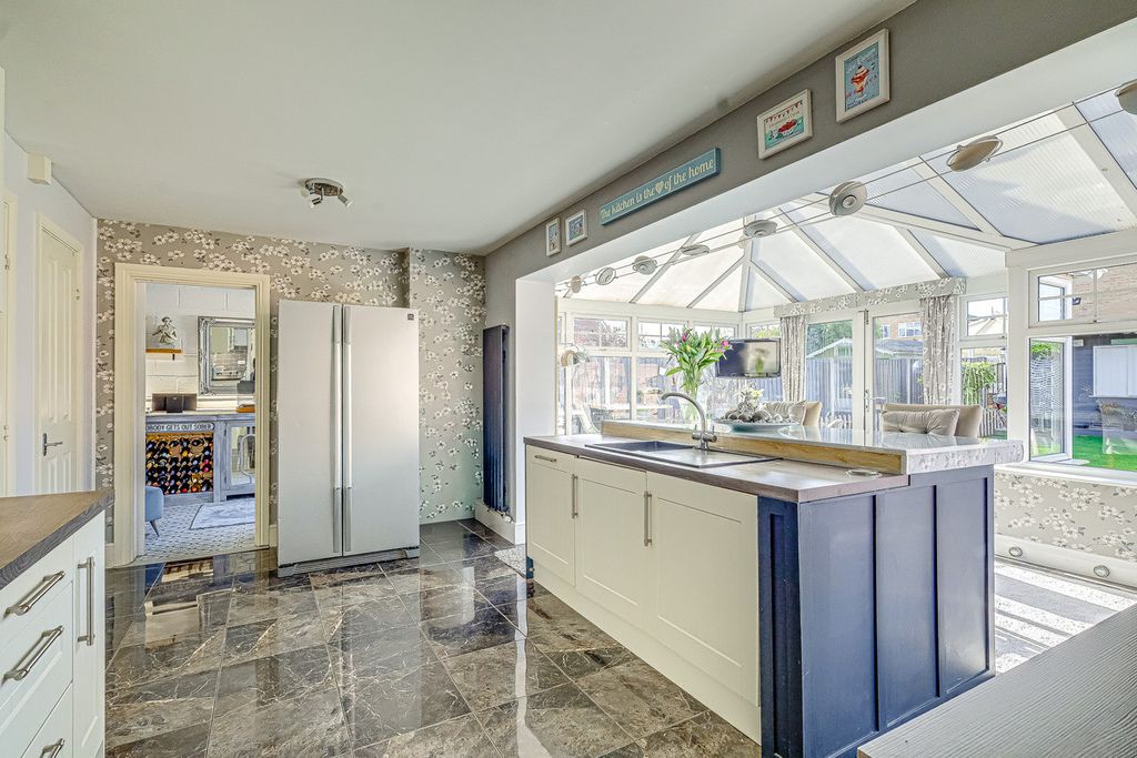 Property photo 3 of 38