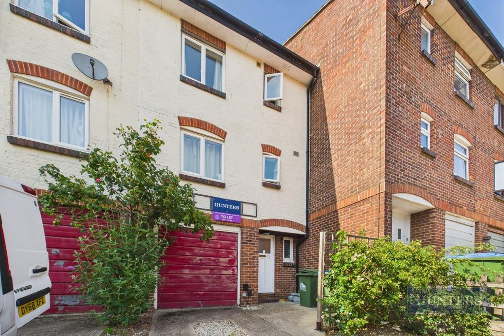 Property photo 1 of 10 Cam05152G0-Pr0165-Still025.Jpg