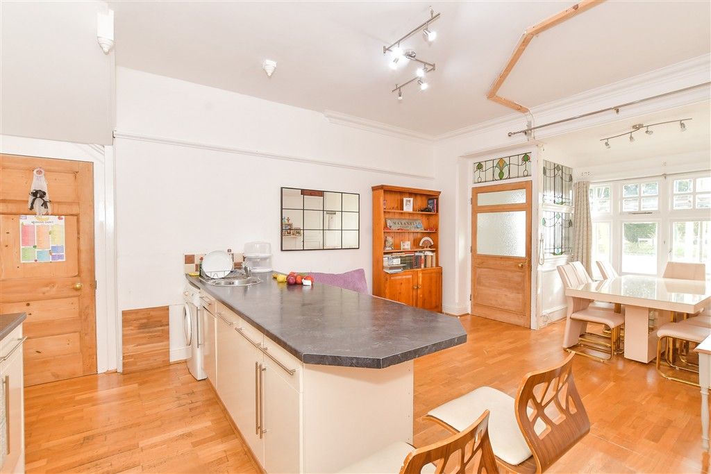 Property photo 3 of 23 Kitchen/Diner