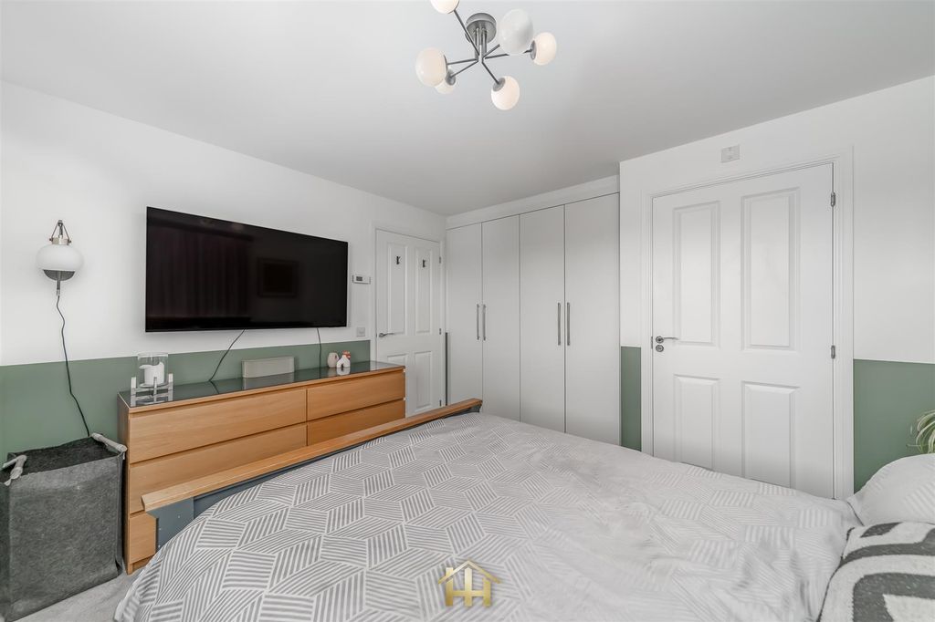Additional image 9 of 3 bed semi-detached house for saleMains Loan, Dundee DD4