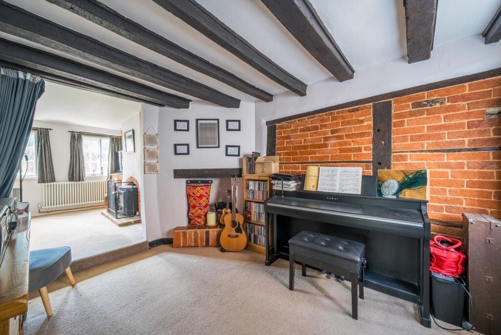 Property photo 1 of 21