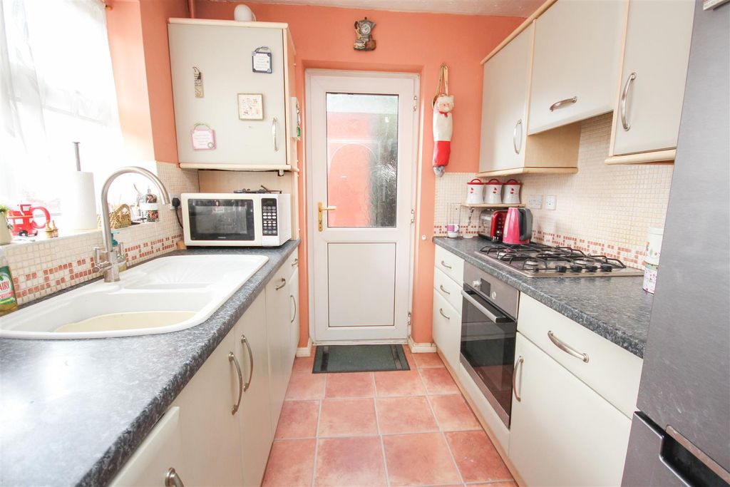 Property photo 2 of 9 K1.Jpg