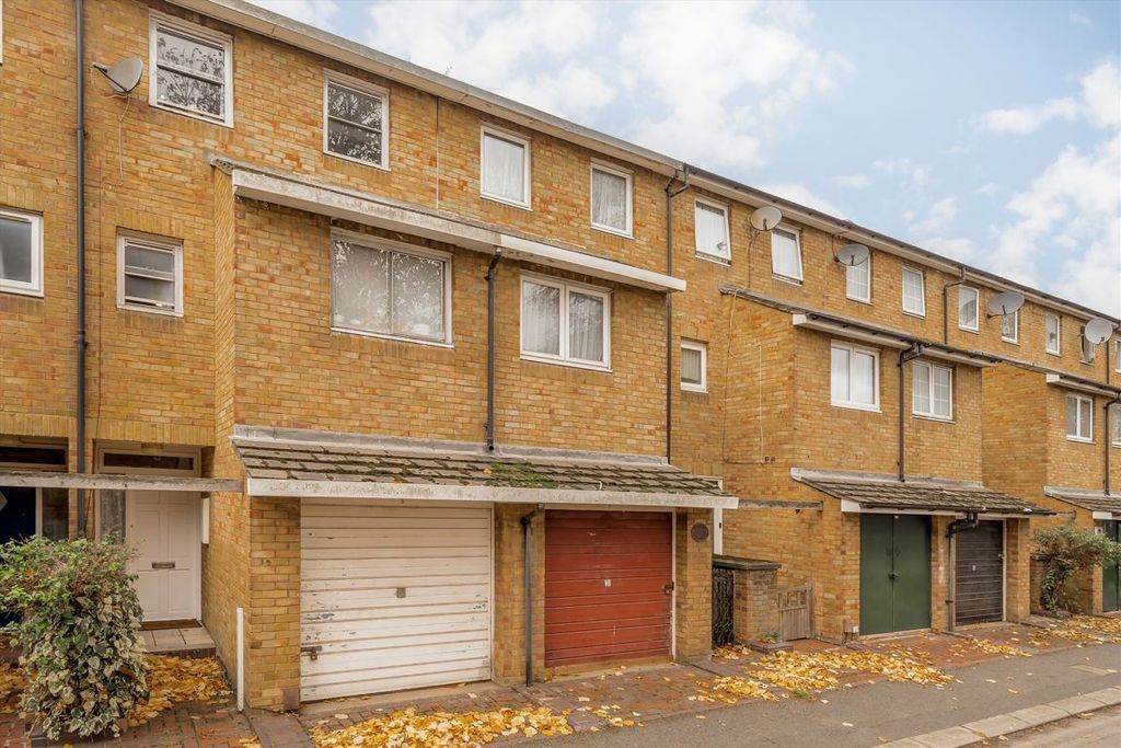 Property photo 3 of 8