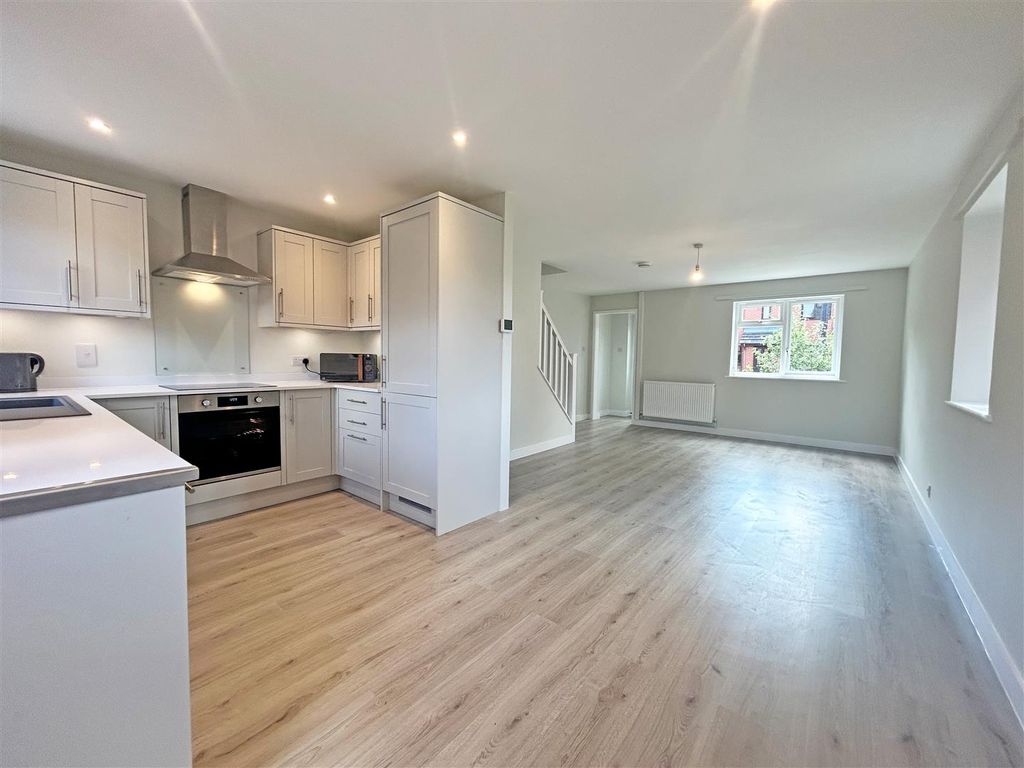 Property photo 3 of 17 Open Plan Living