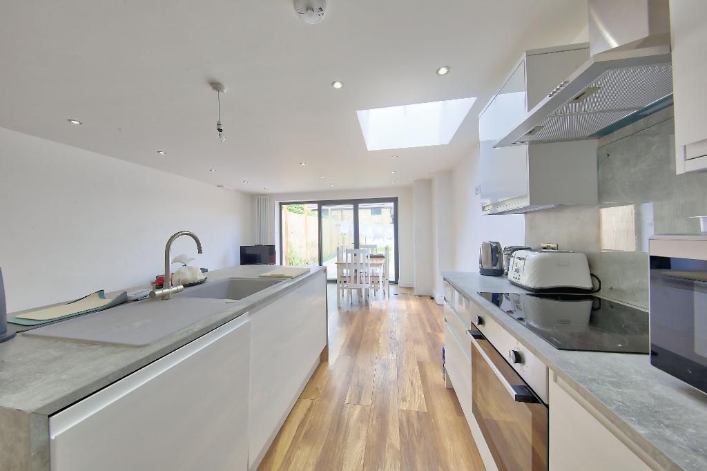 Property photo 3 of 10 Photo 3