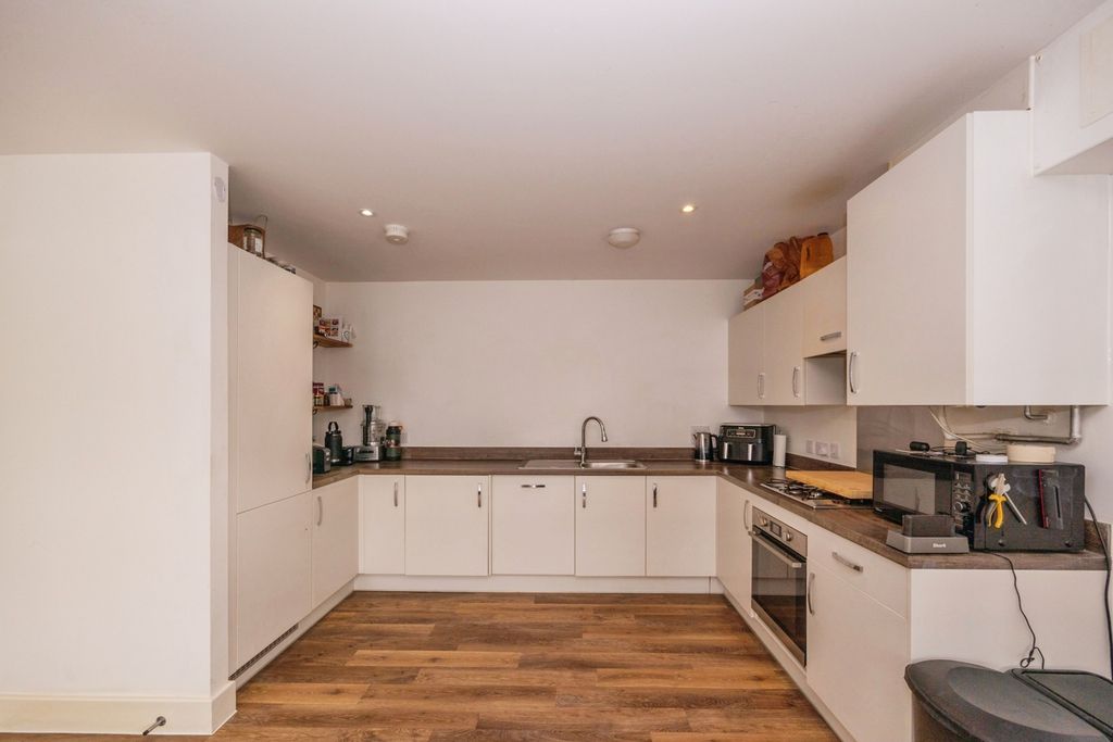 Property photo 3 of 15 Pbox-Img.Jpg