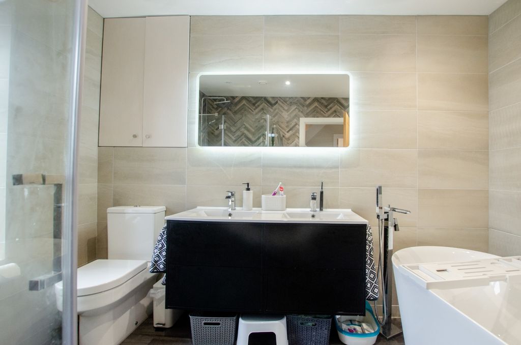 Property photo 2 of 16 9 Robartes Road Tps Bodmin 01208 74182-12