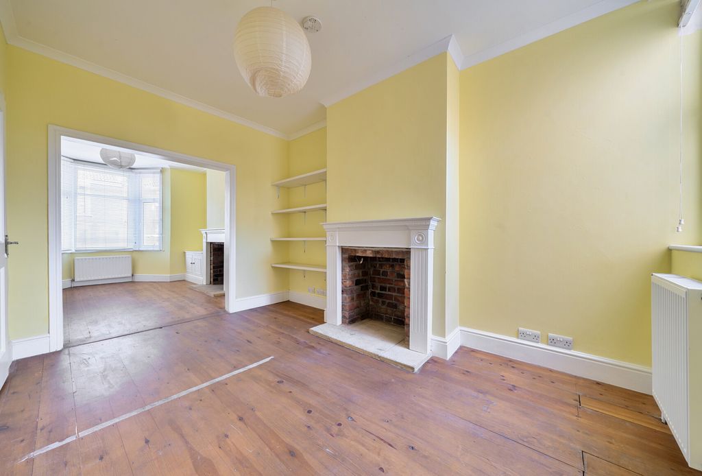 Property photo 2 of 18 1431745-4-69bbc4d...