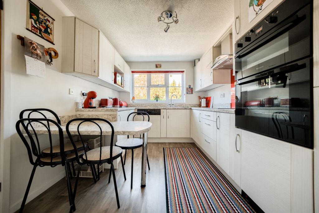 Property photo 3 of 24 Xt5A6917-Hdr(3)