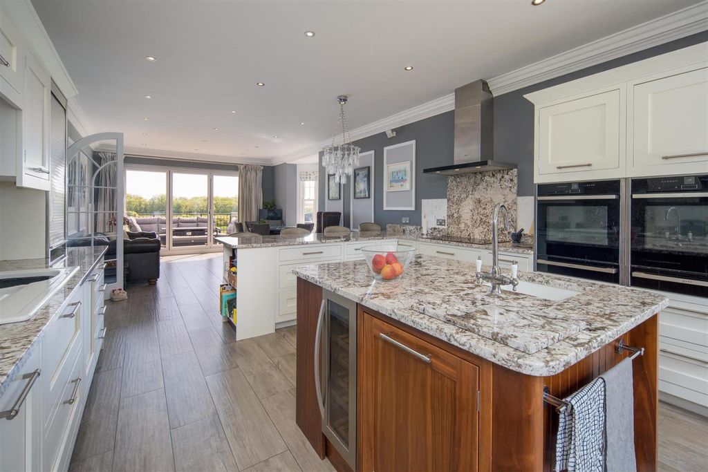 Additional image 5 of 7 bed detached house for saleYarmouth, Isle Of Wight PO41
