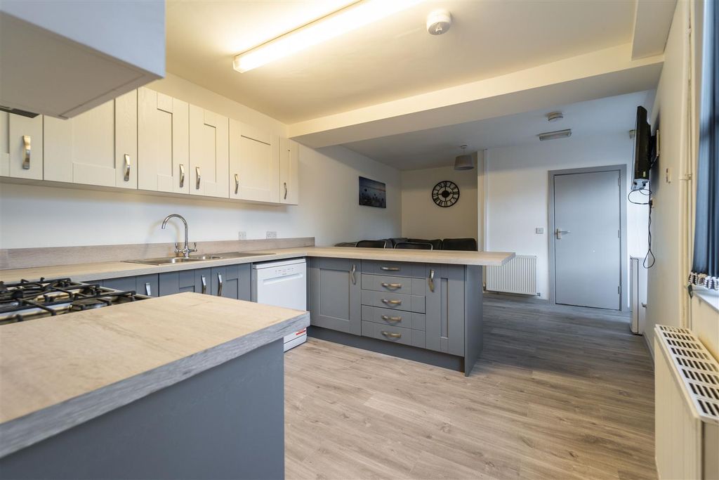 Property photo 3 of 28 Fas04544.Jpg