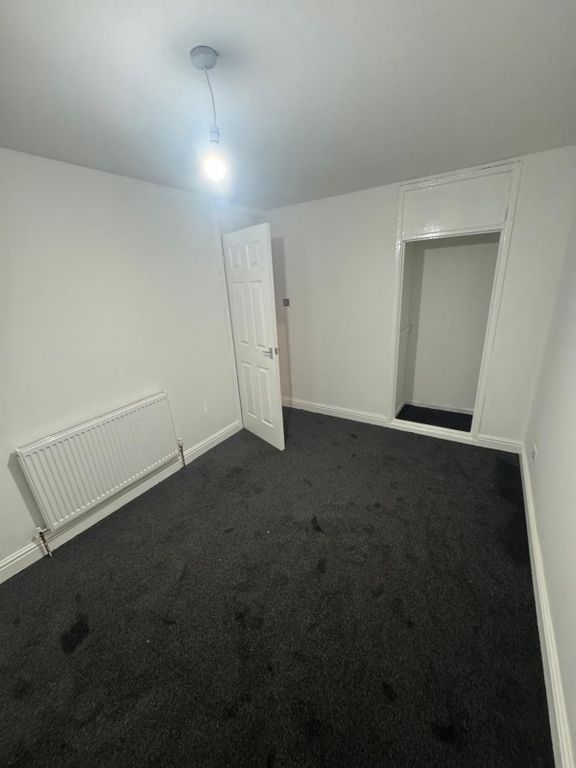 Property photo 3 of 25