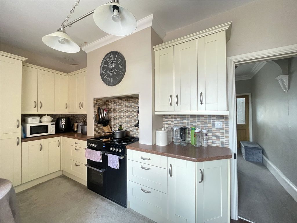 Property photo 2 of 12 Picture No. 04