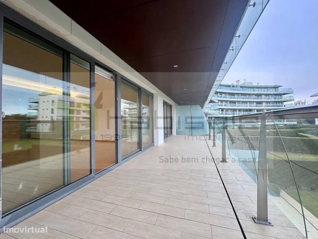 Property photo 2 of 32