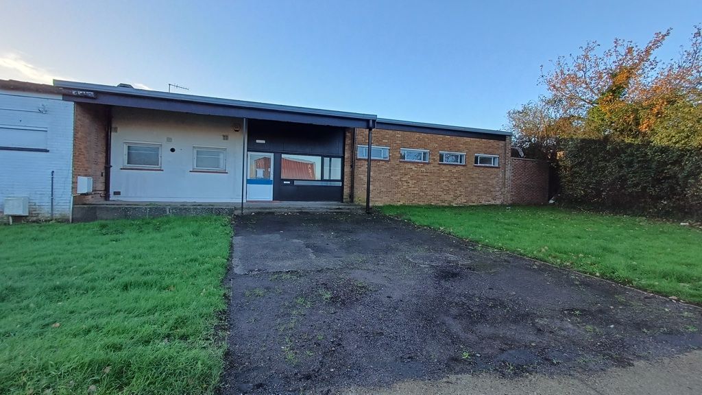 Property photo 3 of 8 Photo 14