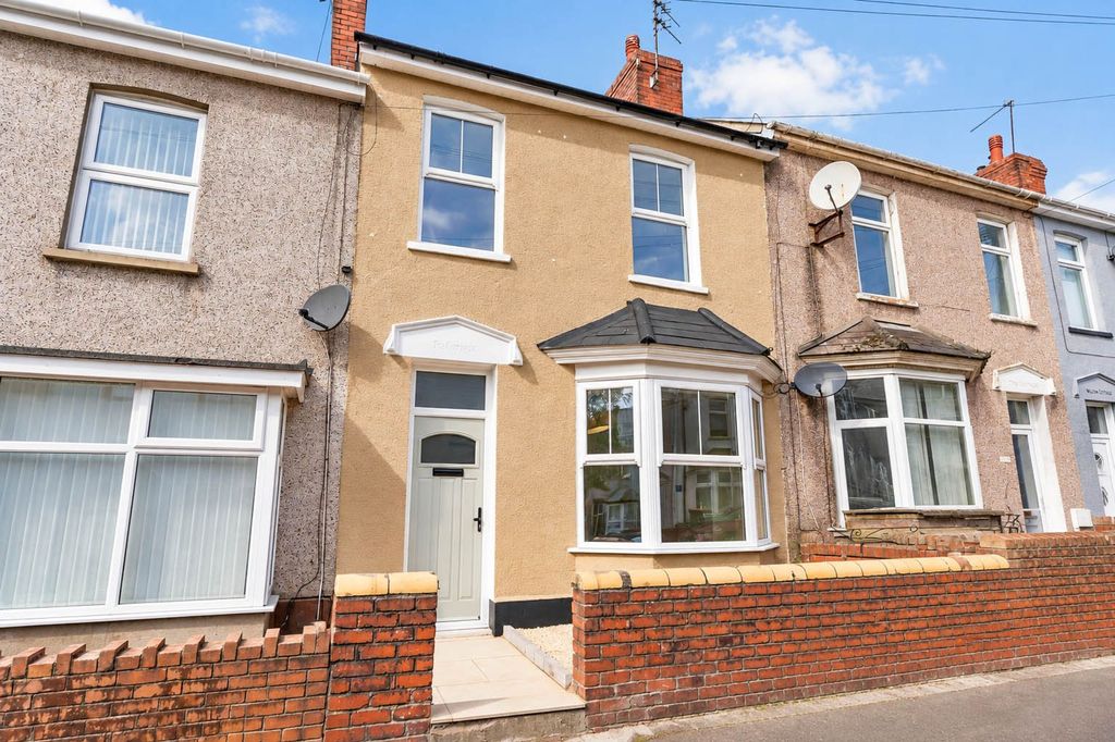 Property photo 1 of 24