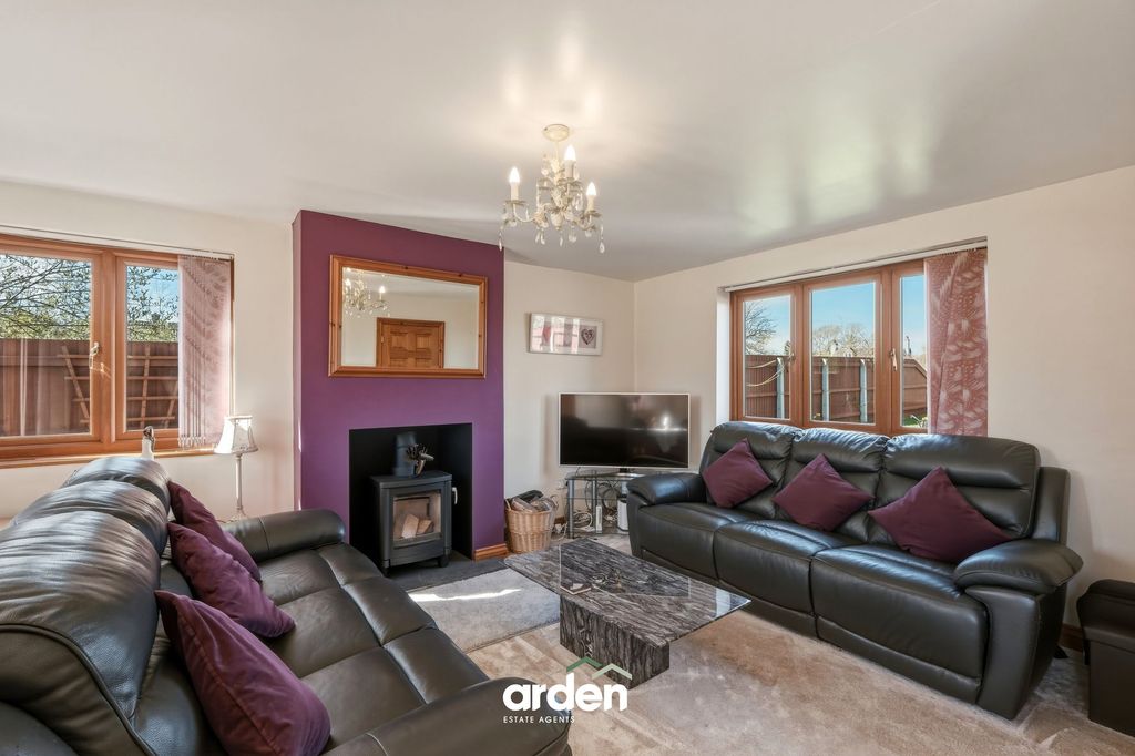 Property photo 2 of 17