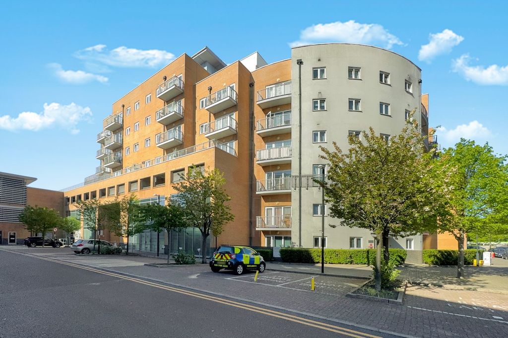 Property photo 1 of 10