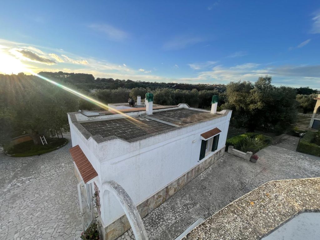 Property photo 2 of 29