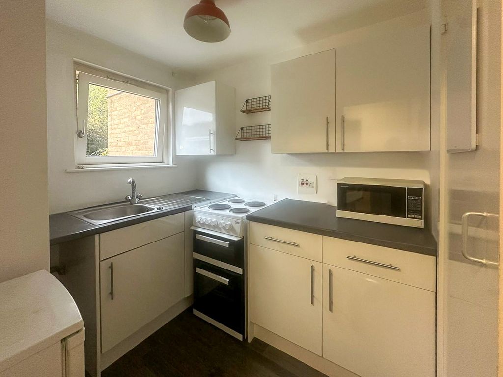 Property photo 3 of 4 Kitchen