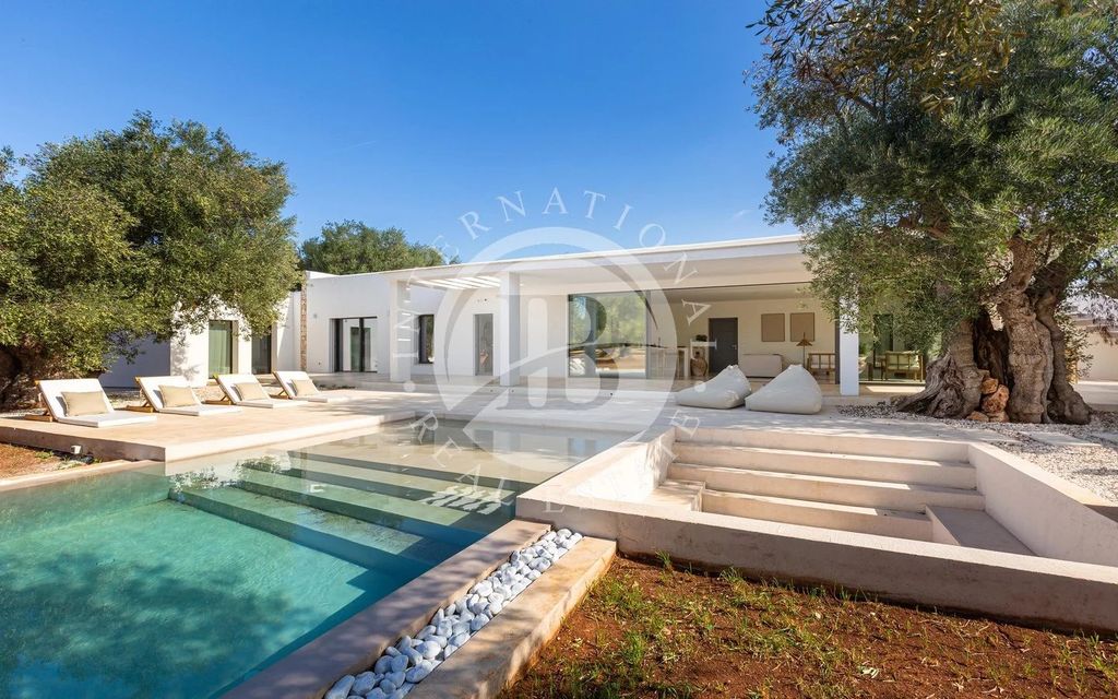 Property photo 1 of 43