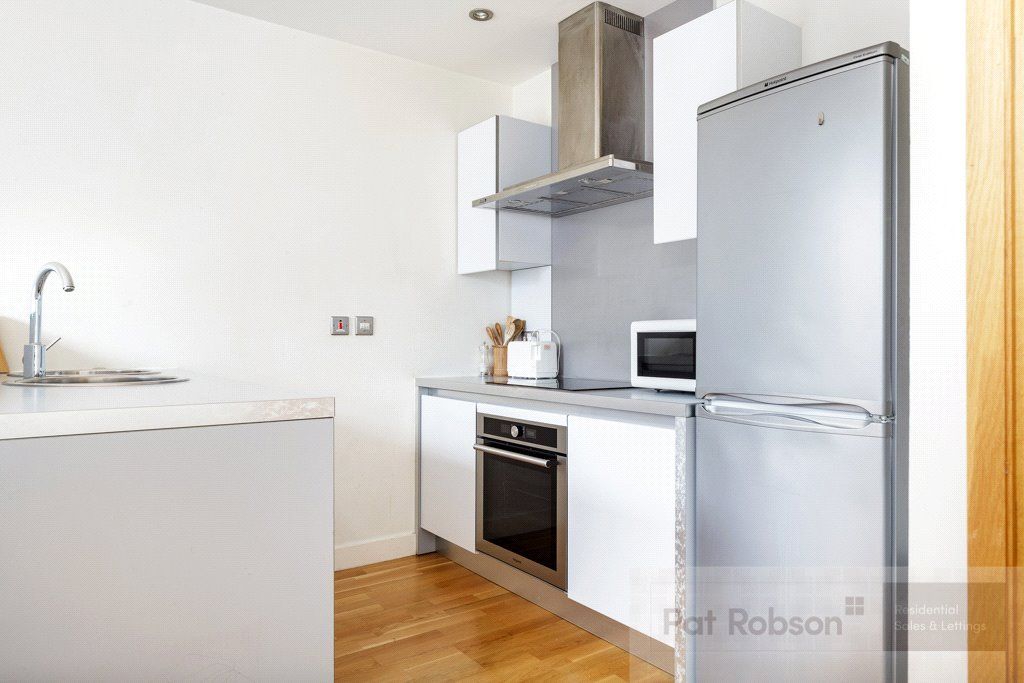 Property photo 3 of 8 Picture 3