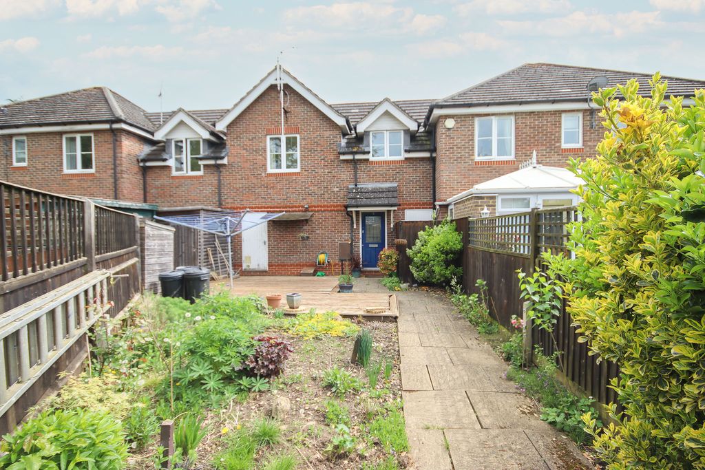 Property photo 2 of 10