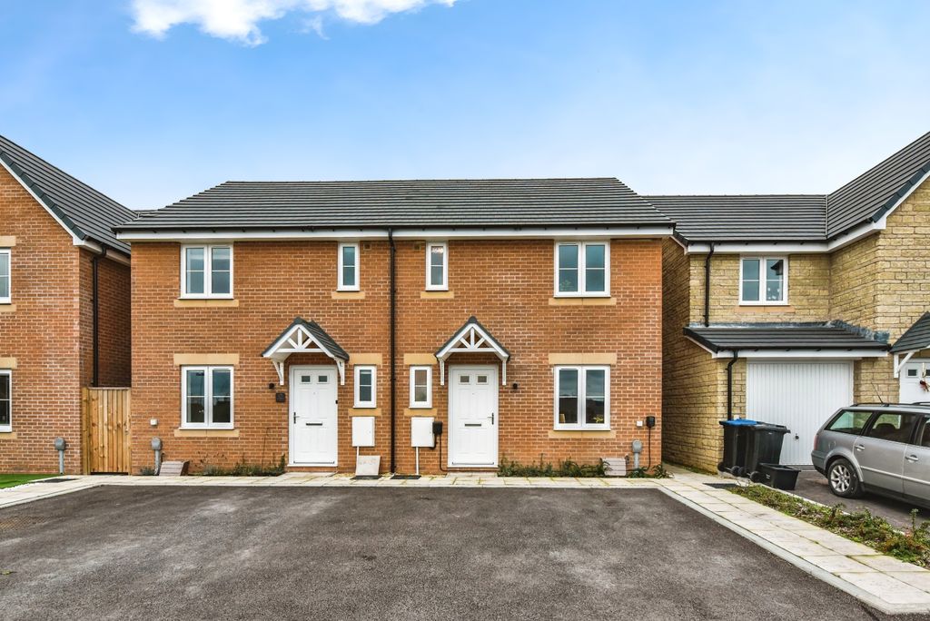 Property photo 3 of 20