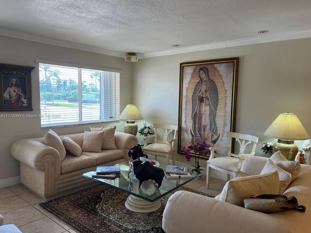 Property photo 2 of 18 <Alttext/>