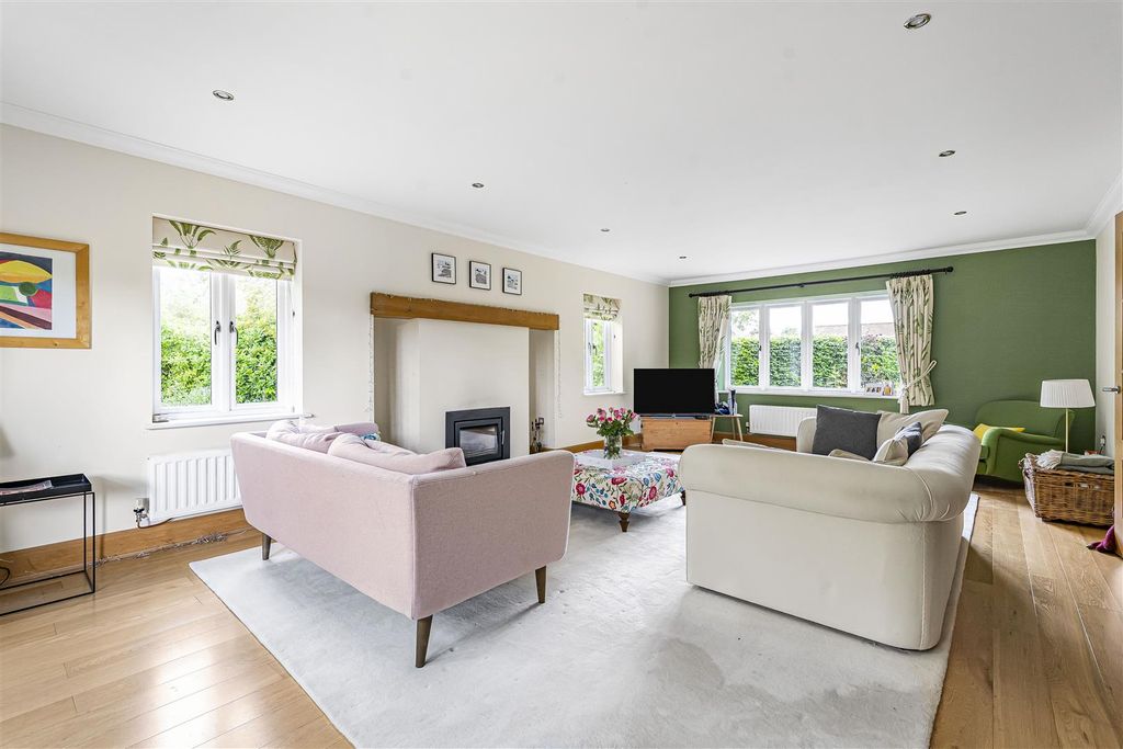 Property photo 2 of 37 6_55557.Jpg