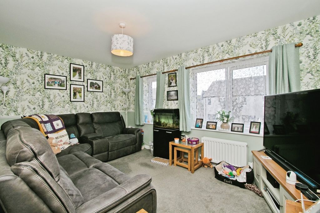 Property photo 3 of 14 Pbox-Img.Jpg