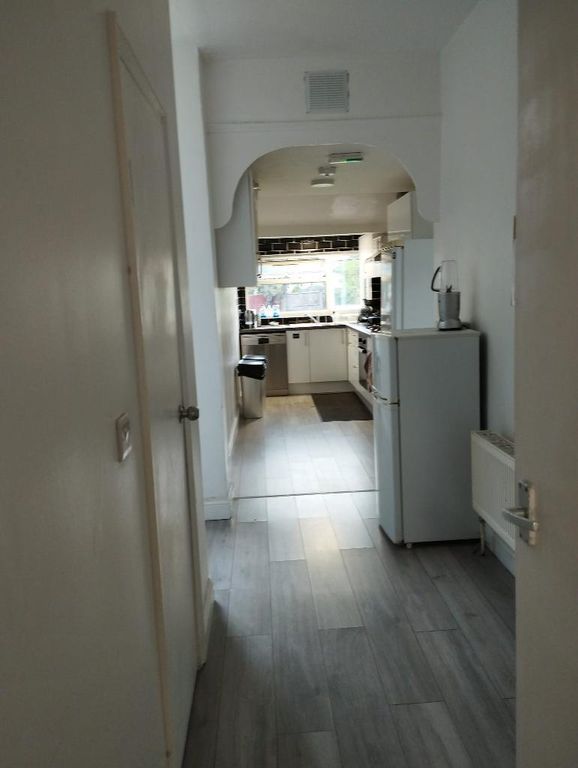 Property photo 3 of 8 Photo 3