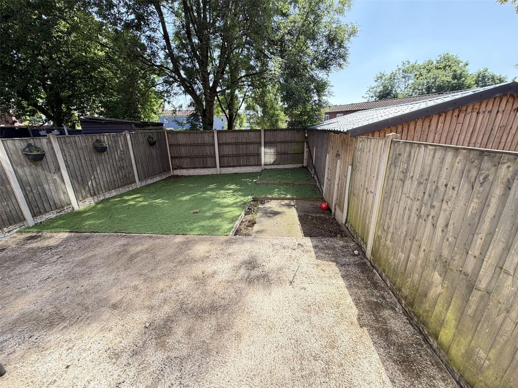 Property photo 3 of 15 Picture No. 12