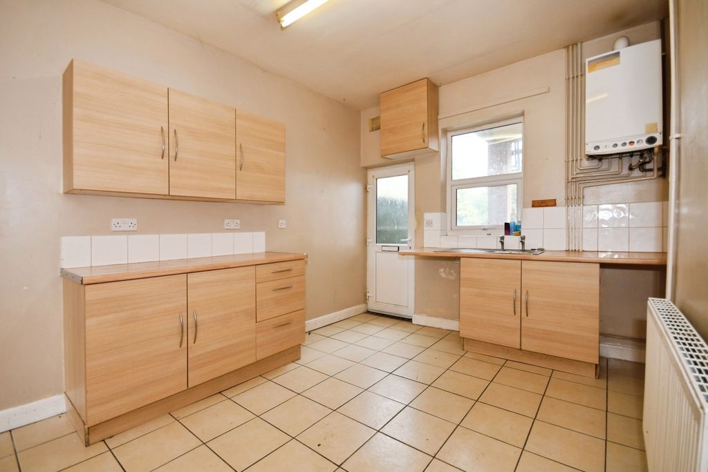 Property photo 2 of 16 Photo