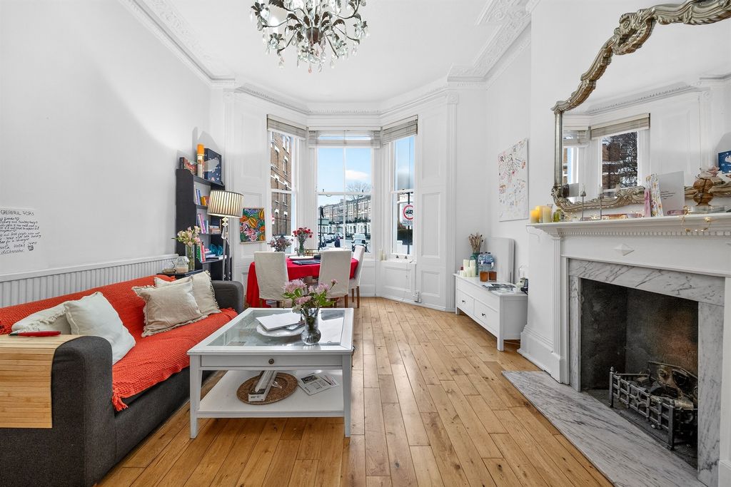 Property photo 3 of 17